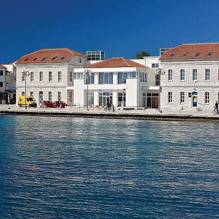 Apartman Mladen-2 By Interhome