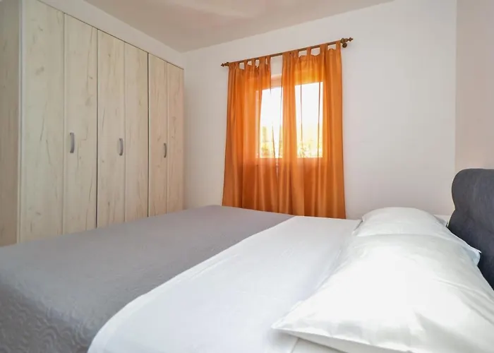 Apartment Mladen-2 By Interhome Vodice